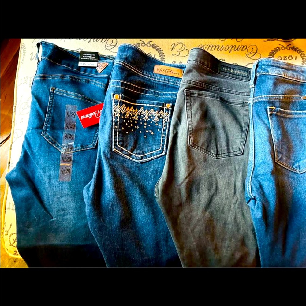 Jeans for the shorter ladies. Nice variety as well.
